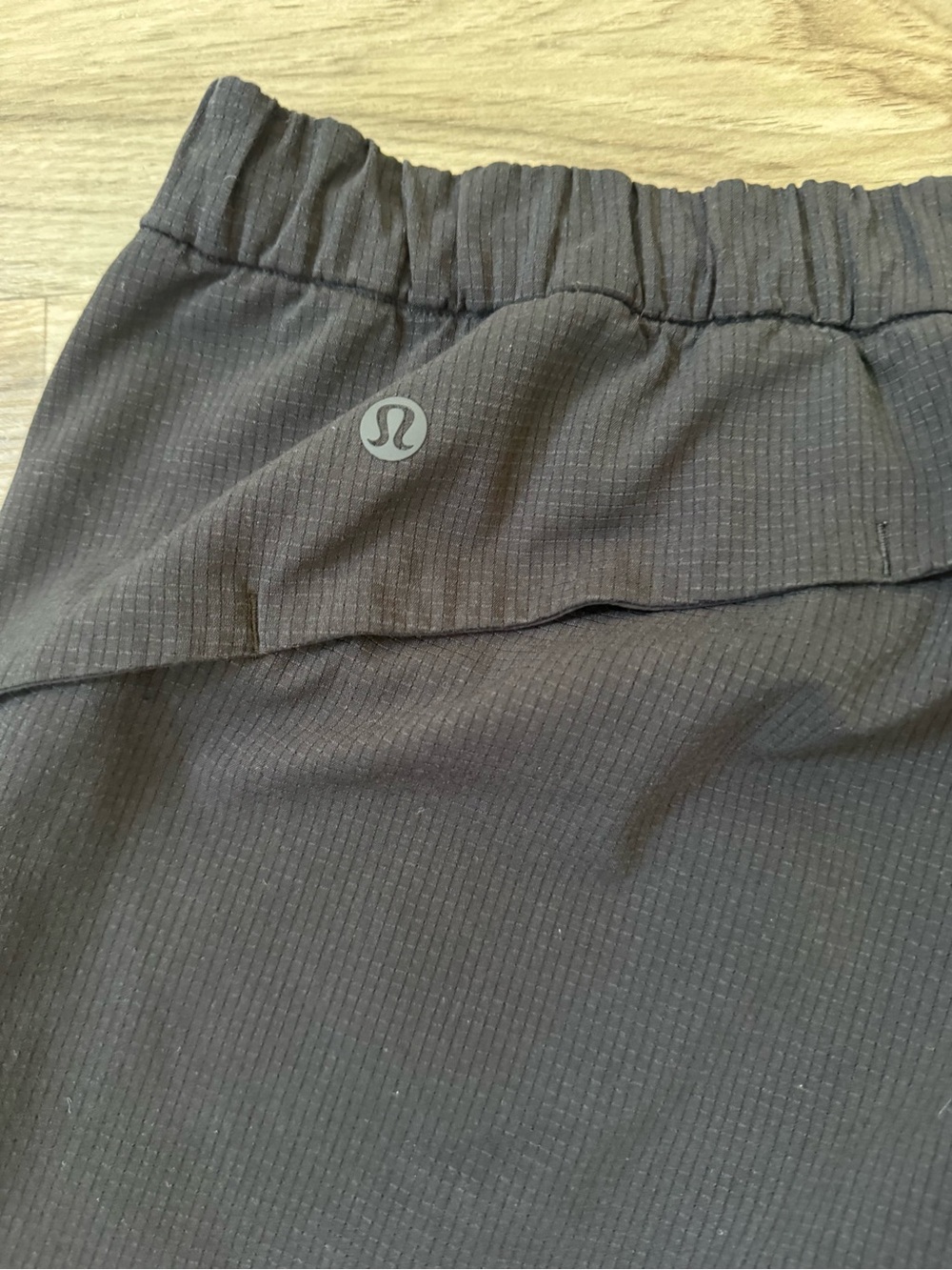 Lululemon Essential Affinity Mid Rise Jogger Pant in Black Size 4 - Picture 11 of 12
